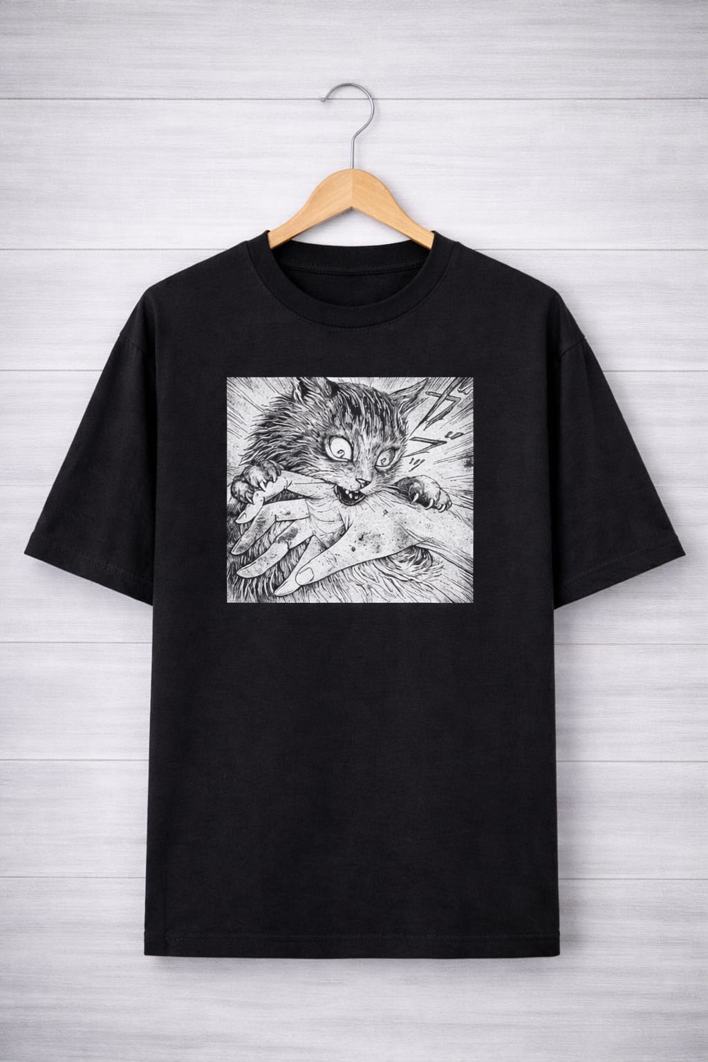 Claws Out-Oversized tee